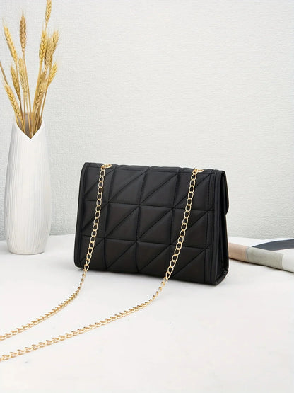 Bolso Femenino Cruzado en Matelassé con Cierre Dorado Modelo Lumière Noir